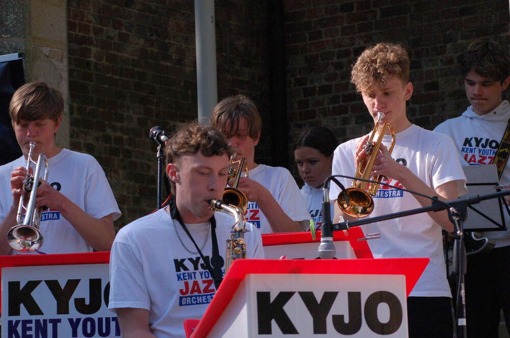 Chiddingstone Castle